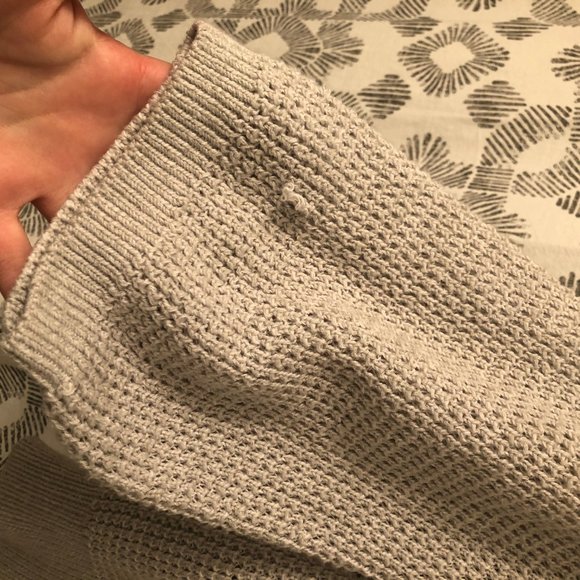 Express off-the shoulder sweater - Picture 6 of 6